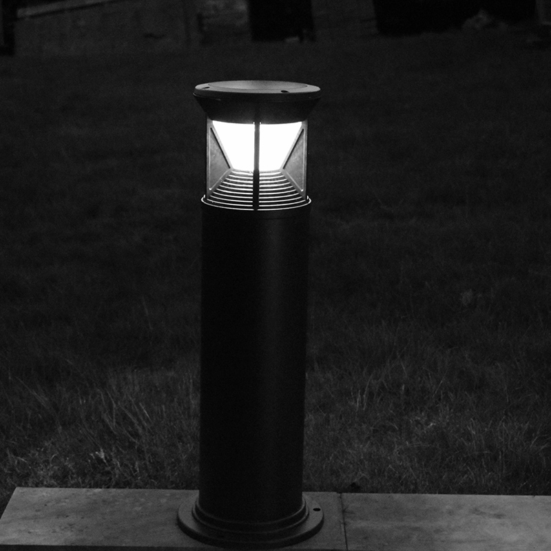 Pro Solar Guarda - Vandal Resistant Solar Bollard Light - Image 10