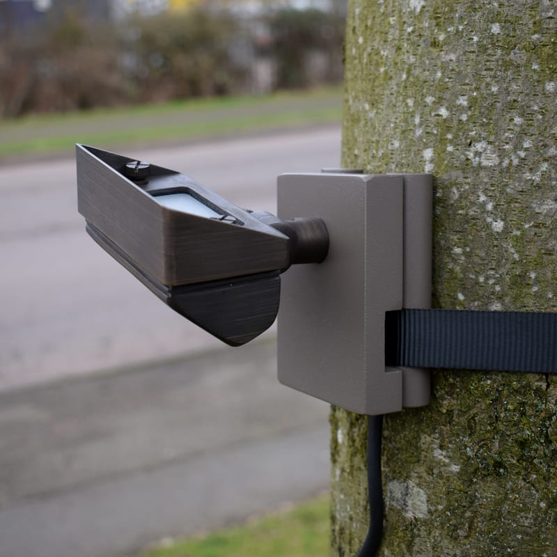 Charleston Aluminium Tree Mount with Adjustable Strap - Image 8