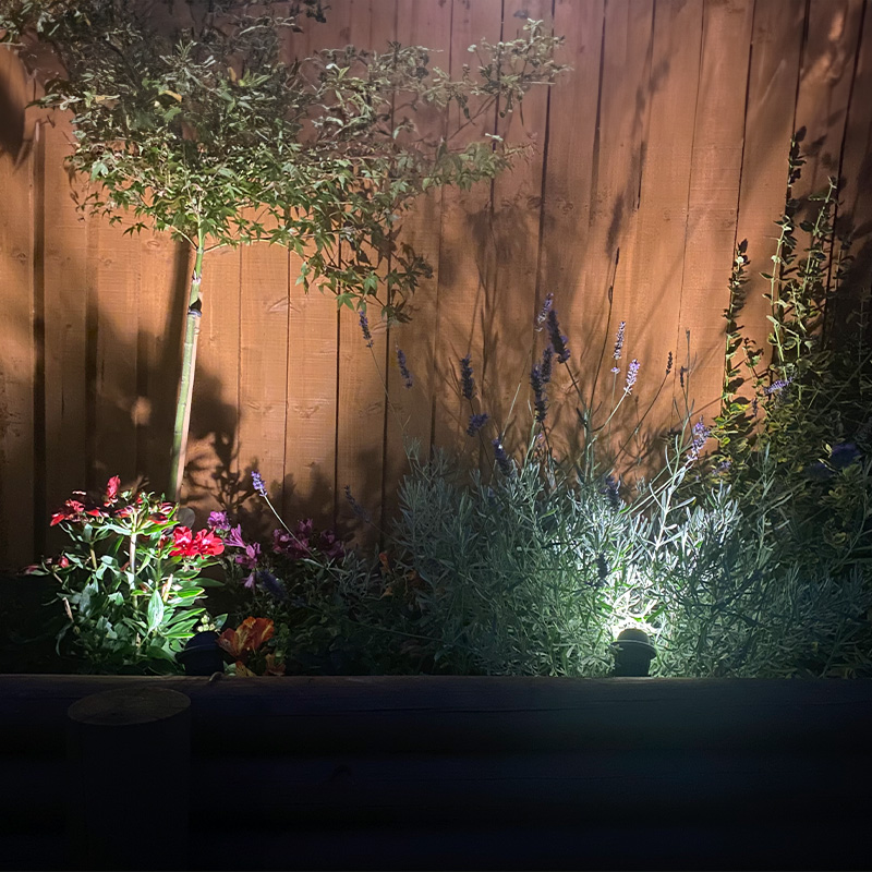 Solspike - 7W LED Solar Spotlights with Ground Spike (set of 3) - Image 4