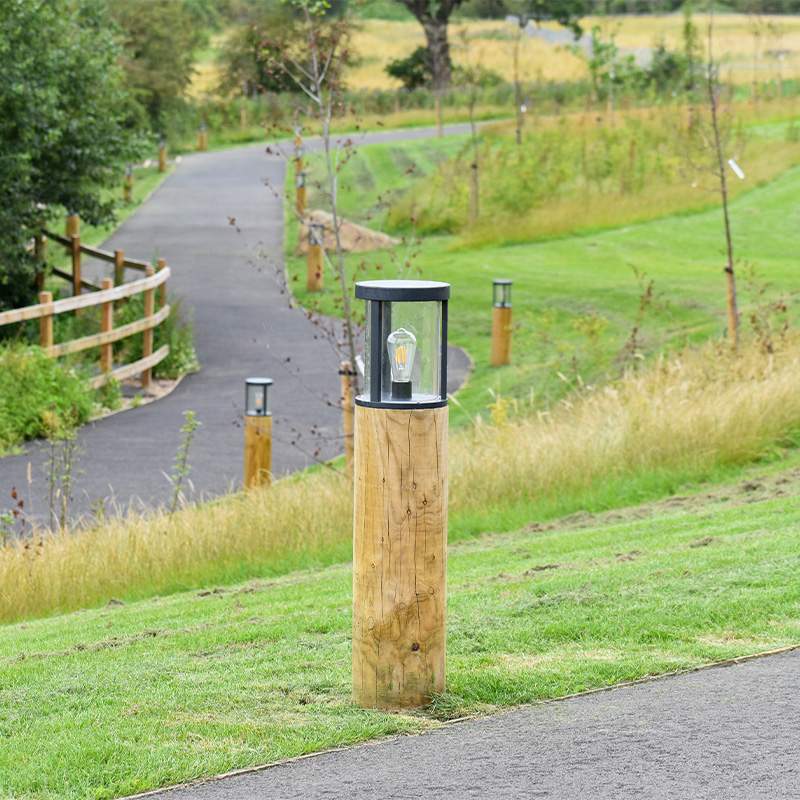 Radiata Edisol - 800mm Solar Traditional Pine Post Light - Black or Silver - Image 2